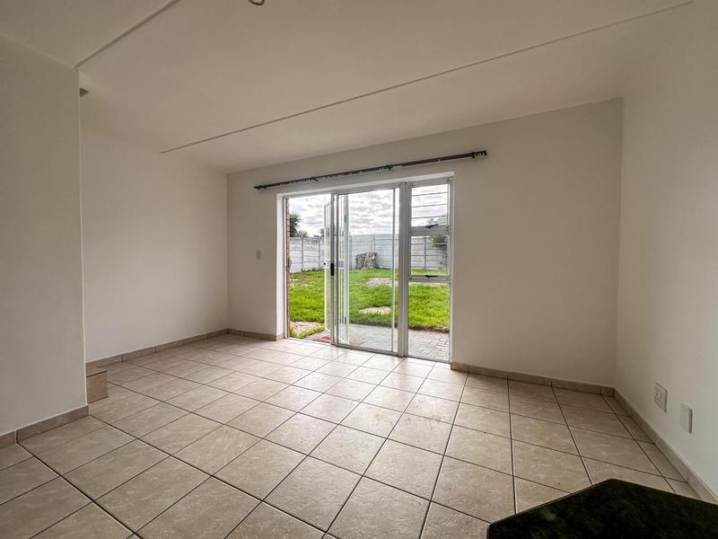2 Bedroom Property for Sale in Protea Heights Western Cape